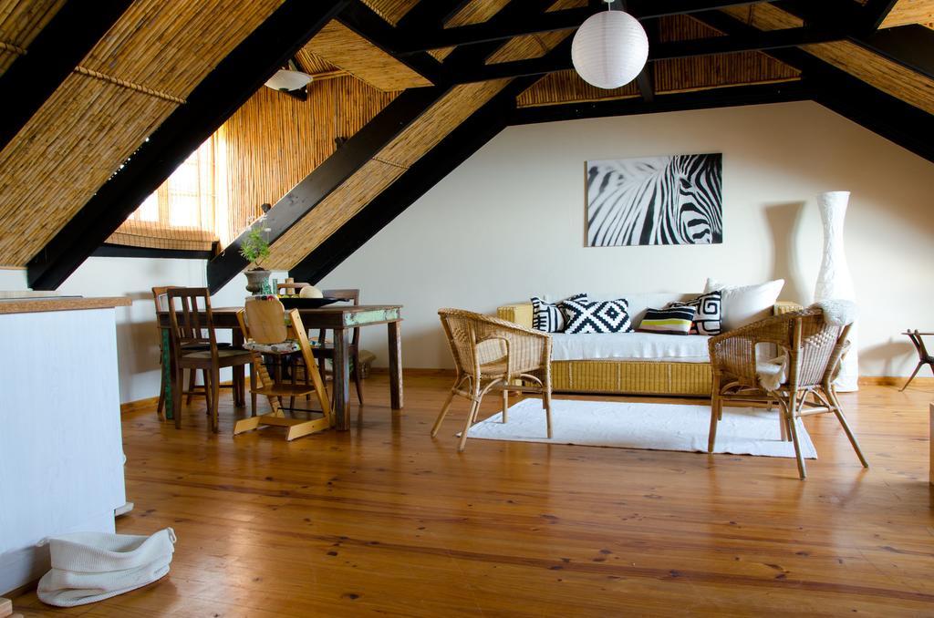 Apartamento Sundowner Loft Mossel Bay Habitación foto
